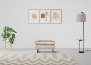 Pufas ''Pinto'' be daiktadėžės Smėlio spalvos iš luxus mikropluošto (odos imitacija, 100% poliesteris). Pufo pagrindas pagamintas iš FSC® sertifikuotos medienos. Kojos metalinės